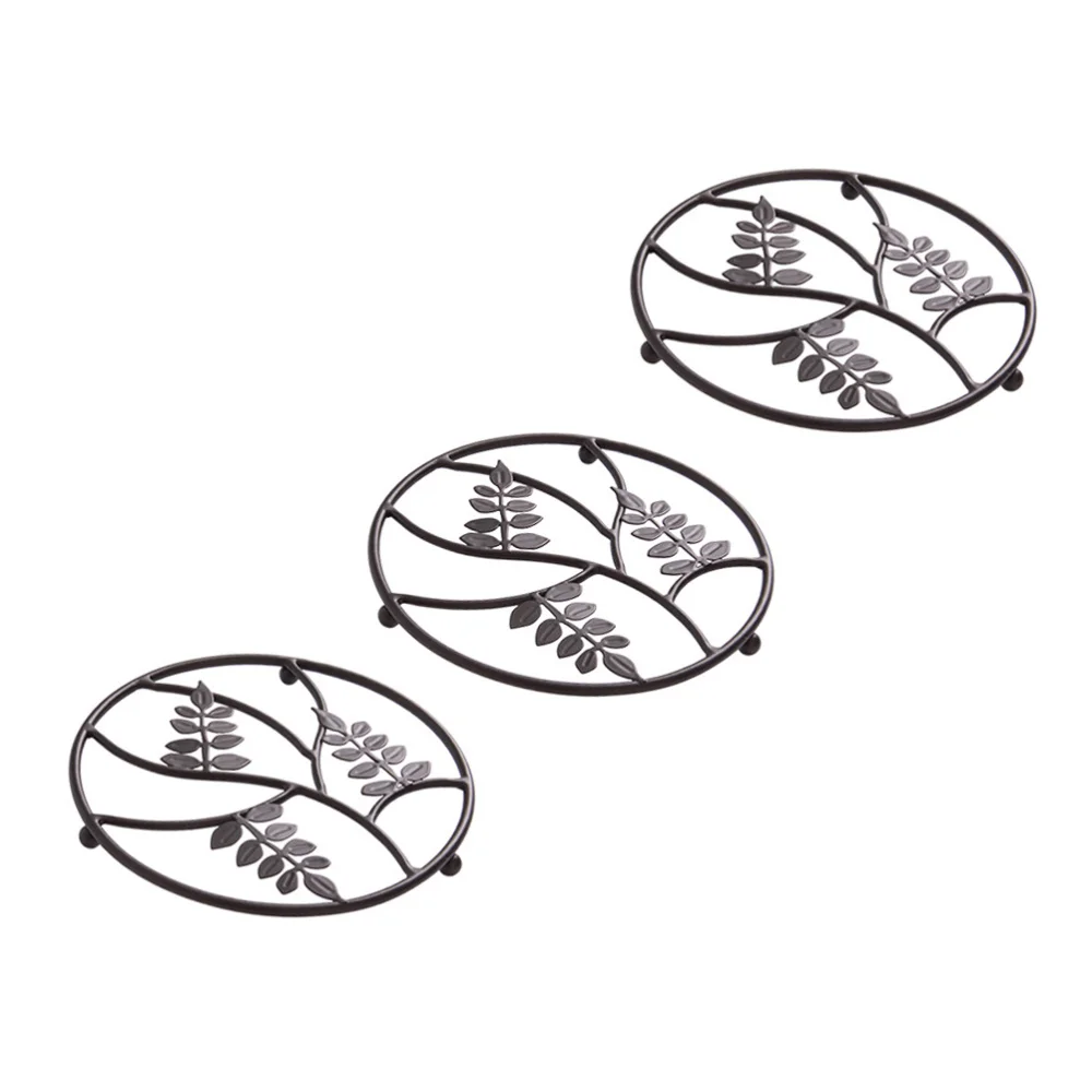 3pcs Leaves Pattern Heat Insulation Pad Iron Art Pot Mat Tableware Mat 
3pcs Leaves Pattern Heat Insulation Pad Iron Art Pot Mat Tableware Mat