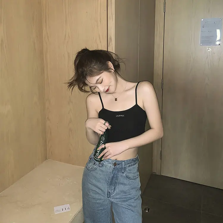 White hot girl suspender bottomed waistcoat women's wear trend short style high waist slim inside with top sexy caution machine
White hot girl suspender bottomed waistcoat women's wear trend short style high waist slim inside with top sexy caution machine