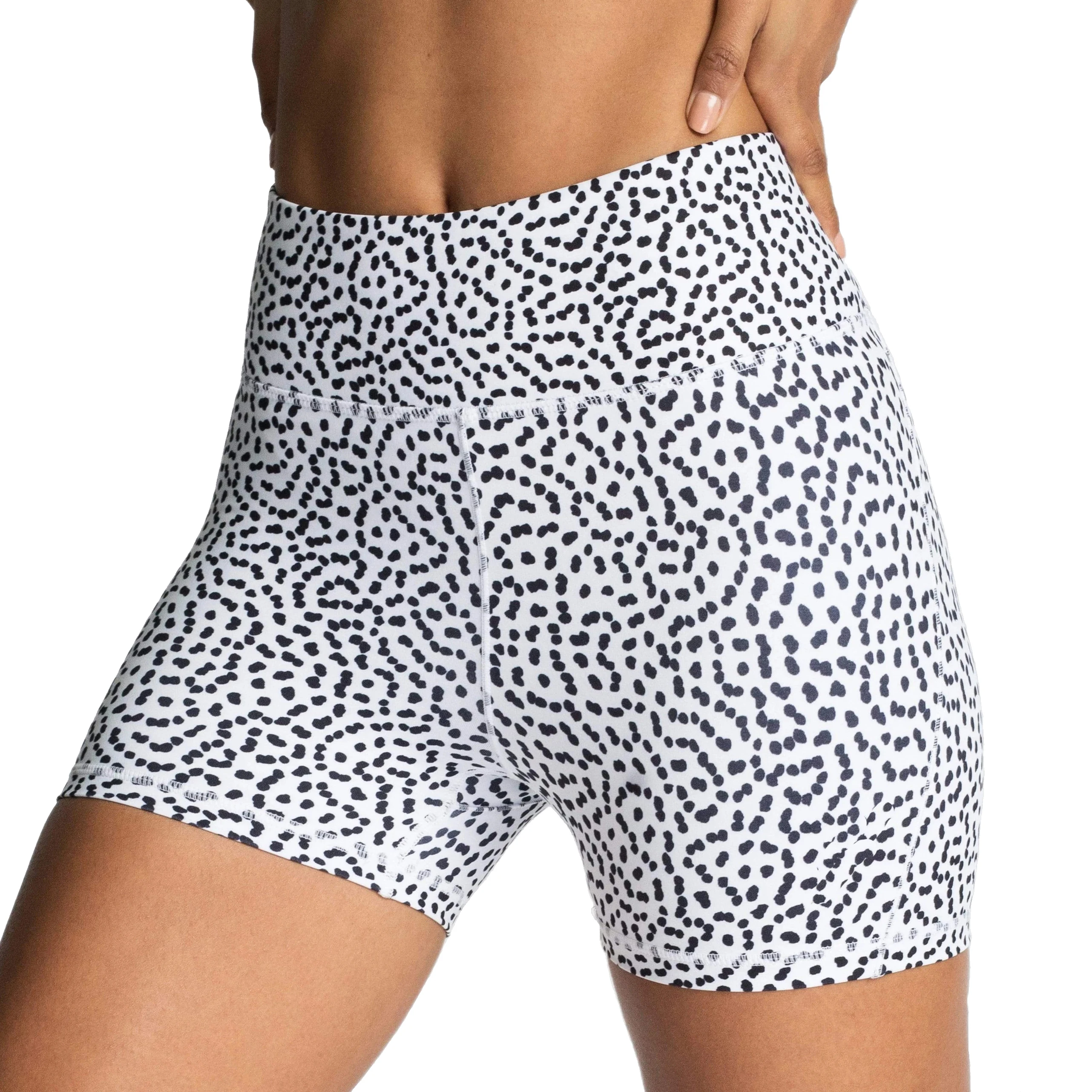 Шорты женские спортивные с принтом точек и эффектом пуш-ап 
Шорты женские спортивные с принтом точек и эффектом пуш-ап