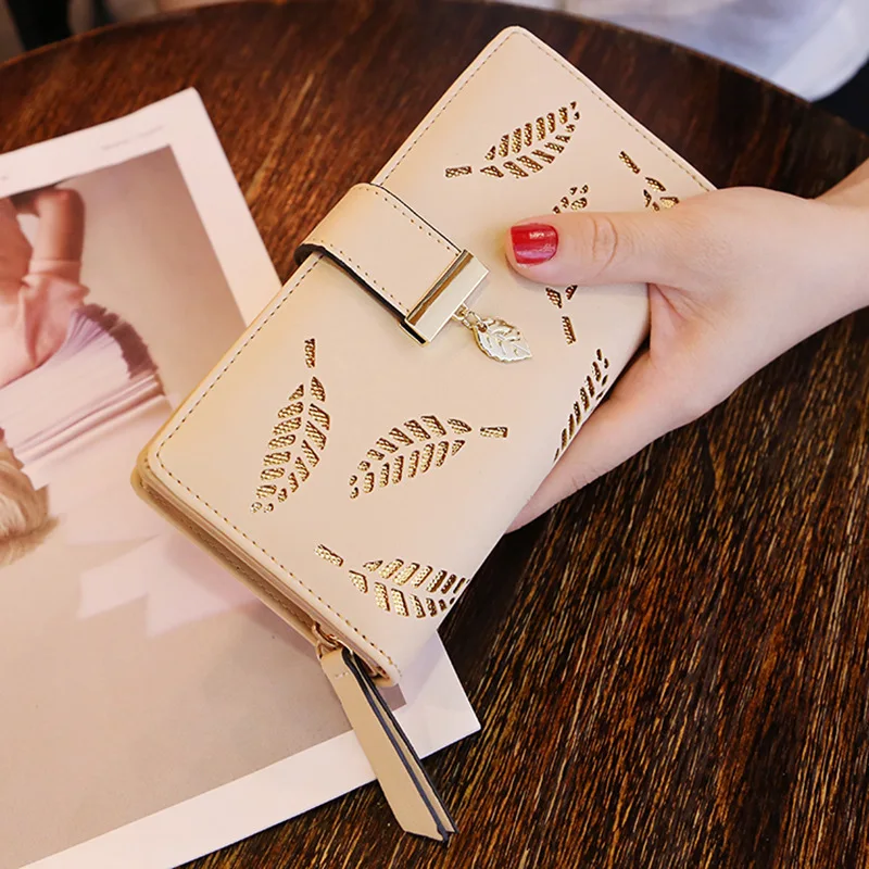 Hollow Gold Leaf Wallet Change Card Holder Ladies Wallet Long Wallet Clutch Long Zipper Coin Purse Credit Card Holder
Hollow Gold Leaf Wallet Change Card Holder Ladies Wallet Long Wallet Clutch Long Zipper Coin Purse Credit Card Holder