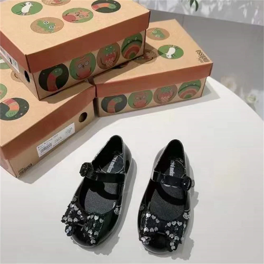 Casual High Quality Girls Baby Children's Mini Melissa Sandals Fashion Bow Princess Jelly Shoes туфли для девочки HMI070
Casual High Quality Girls Baby Children's Mini Melissa Sandals Fashion Bow Princess Jelly Shoes туфли для девочки HMI070