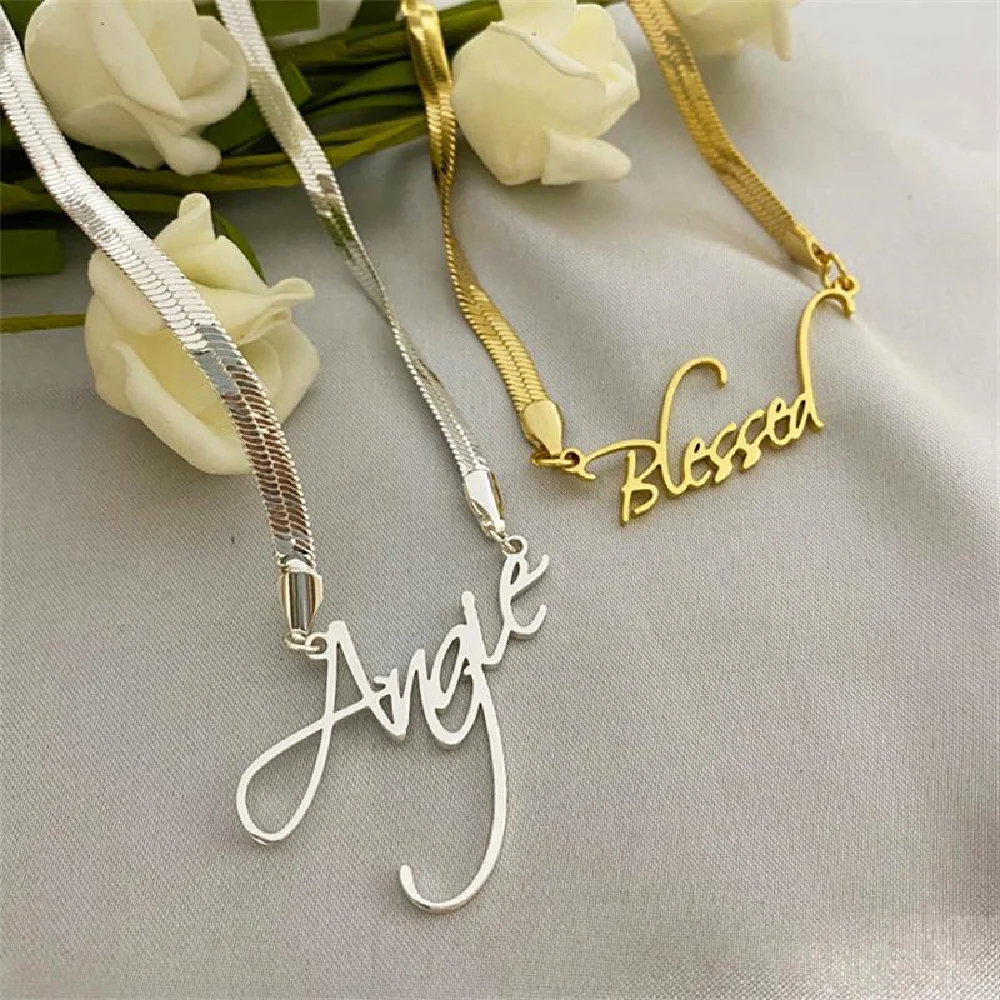 Stainless Steel 18K Gold Nameplate Necklace Custom Letter Name Pendant Women Sexy Snack Clavicle Chain
Stainless Steel 18K Gold Nameplate Necklace Custom Letter Name Pendant Women Sexy Snack Clavicle Chain