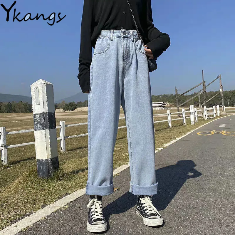 Джинсы женские, широкие, с высокой талией, в Корейском стиле
Джинсы женские, широкие, с высокой талией, в Корейском стиле