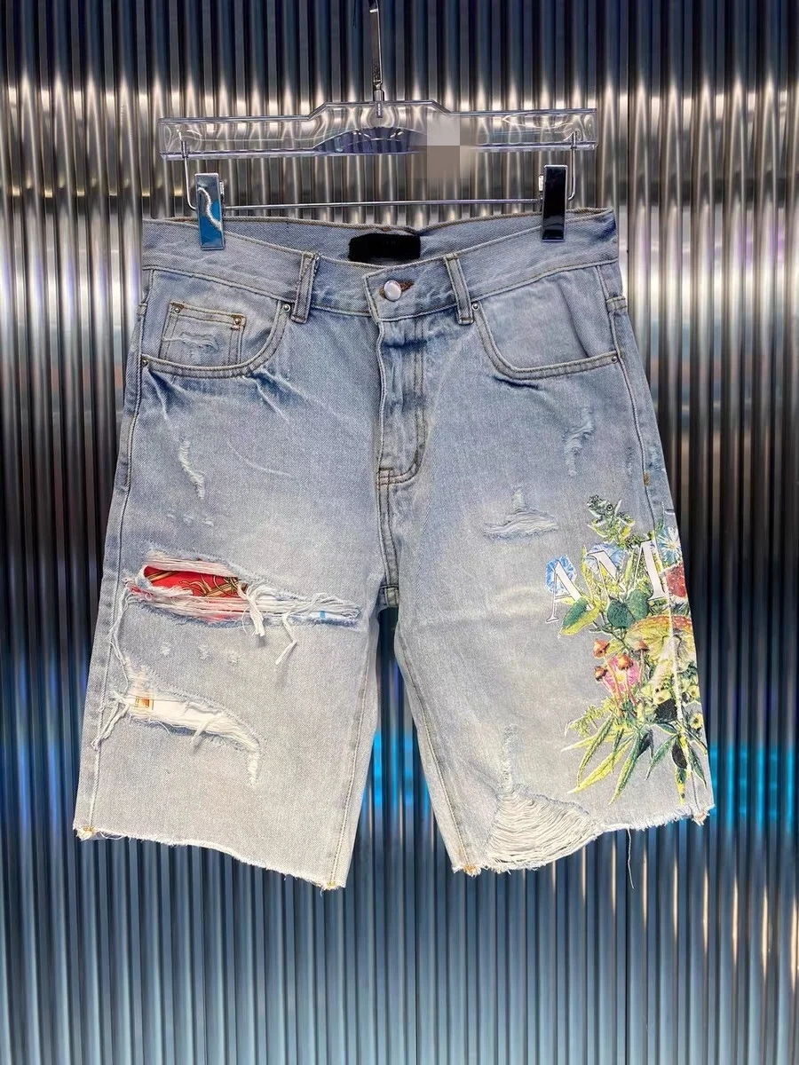 style high New street flower print patchwork pastes holes do old short jeans men Europe and the United States fashion brand.
style high New street flower print patchwork pastes holes do old short jeans men Europe and the United States fashion brand.