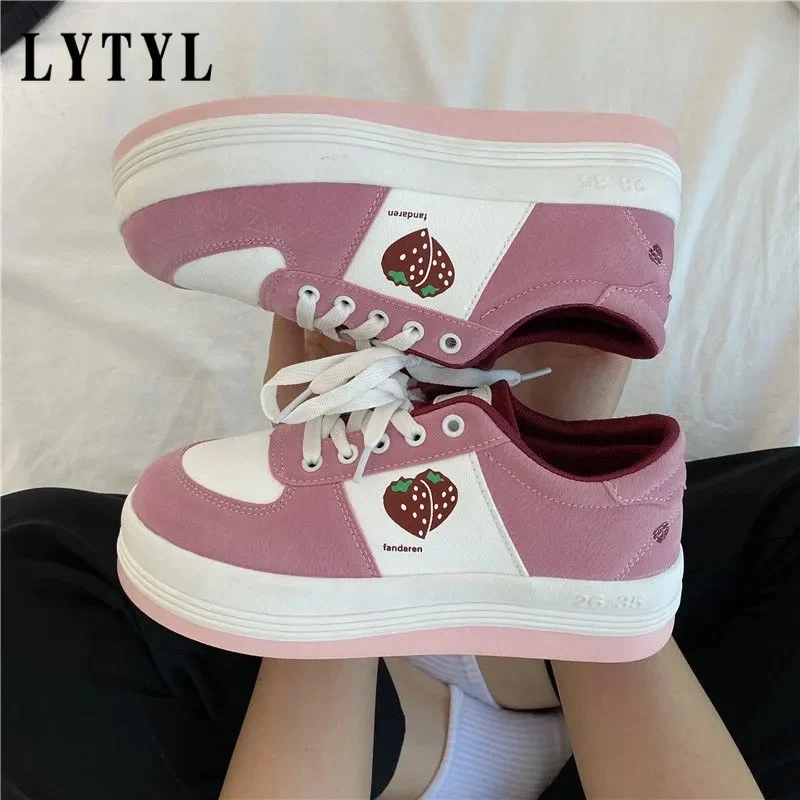 Strawberry Sneakers Women's Sports Shoes Platform Round Head Footwear 2021 Spring Fashion New Lolita Casual Flats B20-163
Strawberry Sneakers Women's Sports Shoes Platform Round Head Footwear 2021 Spring Fashion New Lolita Casual Flats B20-163