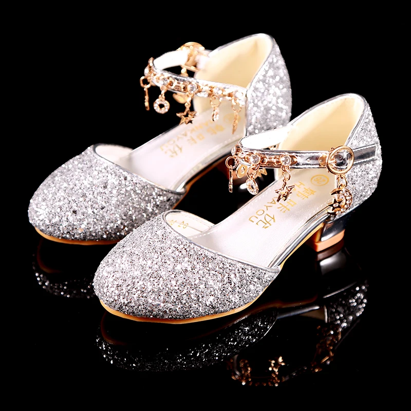 Children girls Bling crystal shoes high heel 3cm princess ballet dance Performance shoes sliver pink 26-38 3369-559 GZX03
Children girls Bling crystal shoes high heel 3cm princess ballet dance Performance shoes sliver pink 26-38 3369-559 GZX03