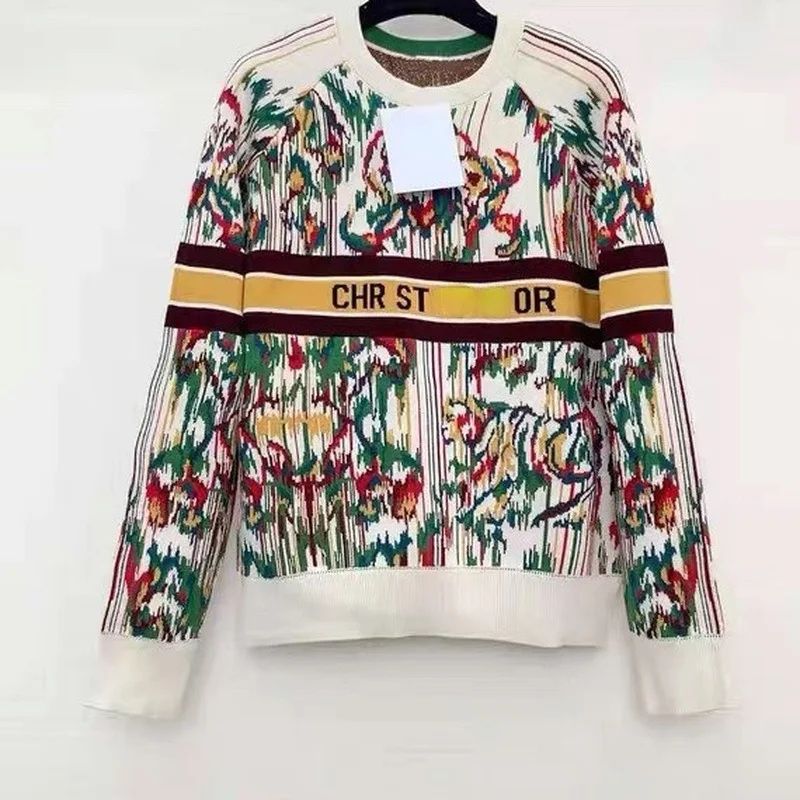 Женский трикотажный свитер с кокосовыми полосками, с буквами 
Женский трикотажный свитер с кокосовыми полосками, с буквами