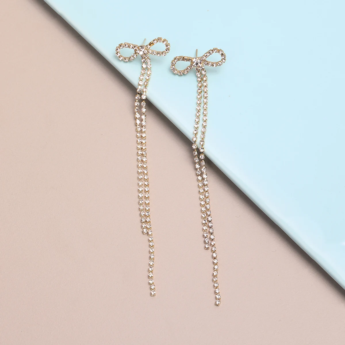 Ladies Long Pendant Earrings Tassel Bow Long Zirconia Sparkle Jewelry Jewelry
Ladies Long Pendant Earrings Tassel Bow Long Zirconia Sparkle Jewelry Jewelry