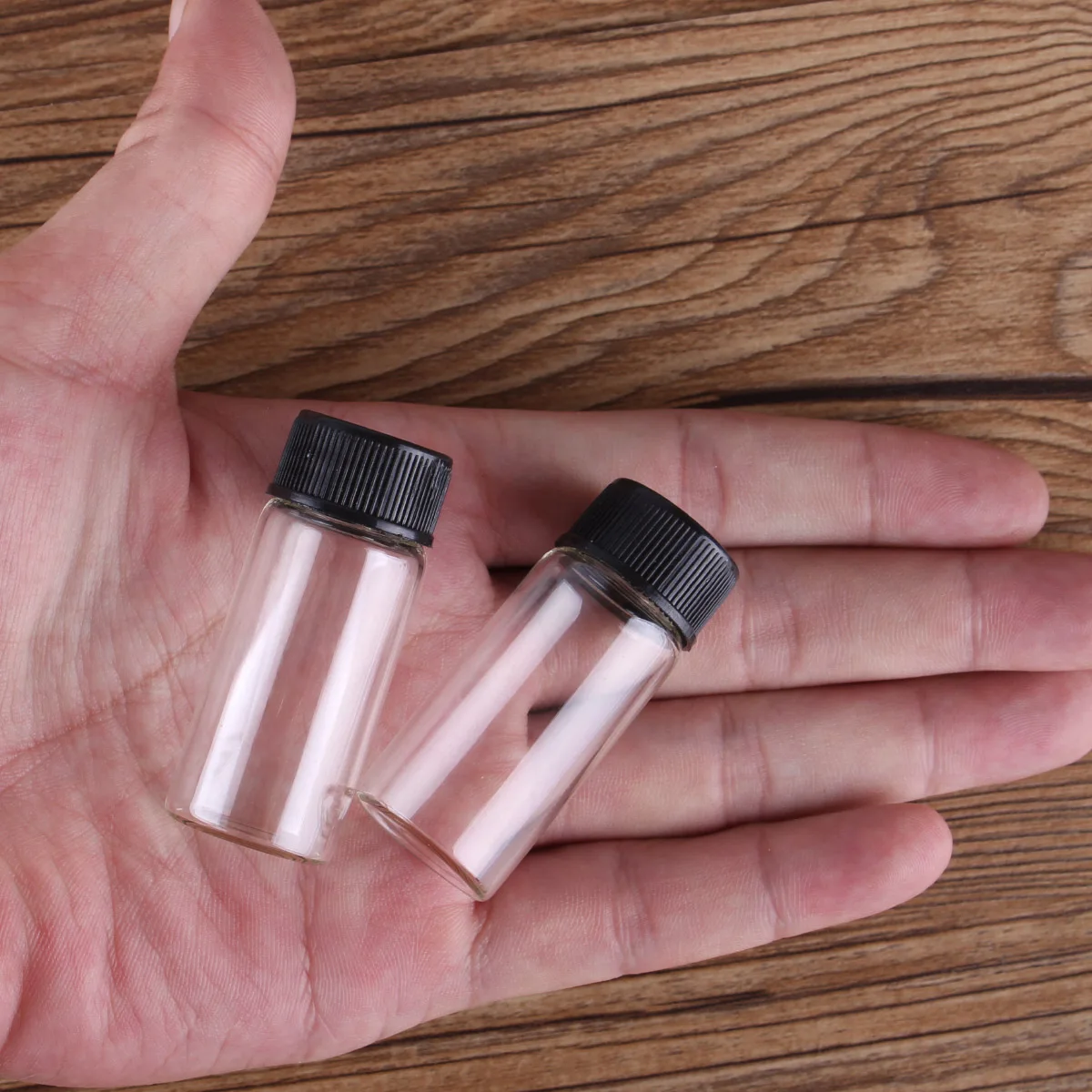 100pcs 10ml Glass Bottles with Black Plastic Caps 22*50mm Spice Jars Perfume Bottle Art Crafts
100pcs 10ml Glass Bottles with Black Plastic Caps 22*50mm Spice Jars Perfume Bottle Art Crafts