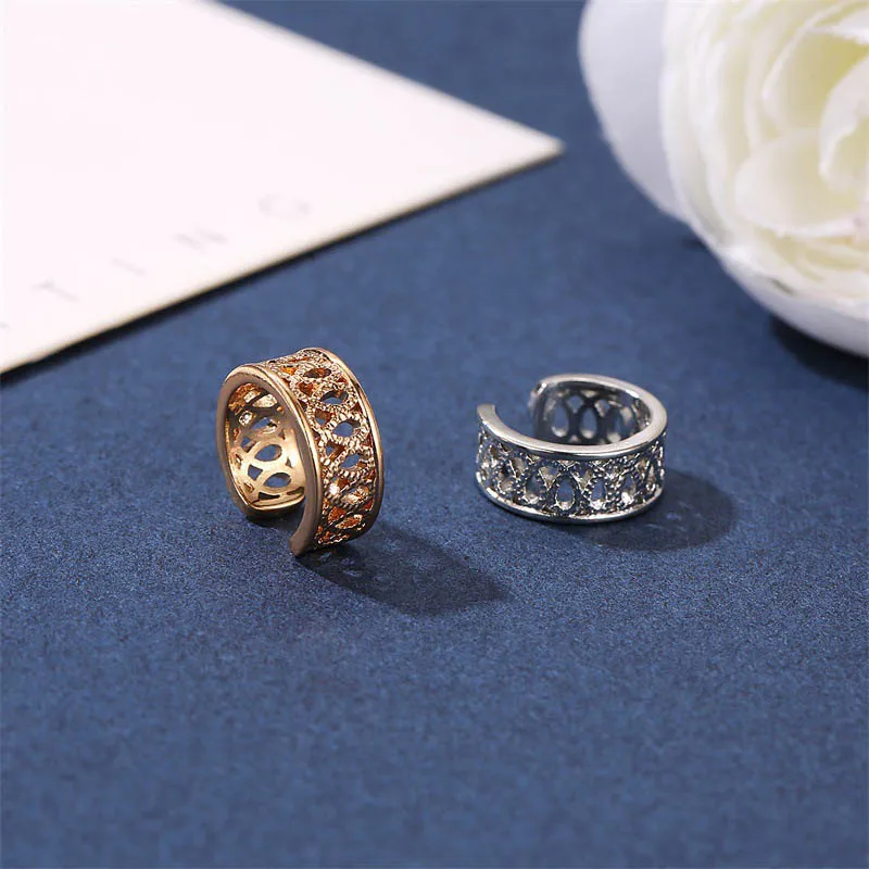 Fashion Simple Personality Pierced Ear Cuffs Punk Stainless Steel Gold Color Clip Earrings for Women Men Earrings Ear Clip NEW
Fashion Simple Personality Pierced Ear Cuffs Punk Stainless Steel Gold Color Clip Earrings for Women Men Earrings Ear Clip NEW