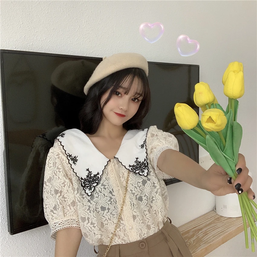 Lace Vintage Style Loose Hollow Out Women Shirts Fashion Brand Summer Sweet Perspective New Womens Clothing Korean Ladies Tops
Lace Vintage Style Loose Hollow Out Women Shirts Fashion Brand Summer Sweet Perspective New Womens Clothing Korean Ladies Tops