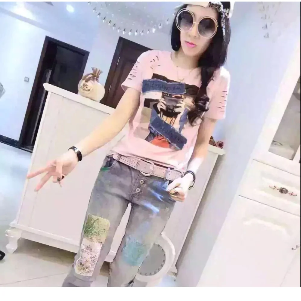 European Station T-Shirt Female Summer Self-Cultivation Korean Version Of The Ripped Hole Hollow Short Sleeve
European Station T-Shirt Female Summer Self-Cultivation Korean Version Of The Ripped Hole Hollow Short Sleeve