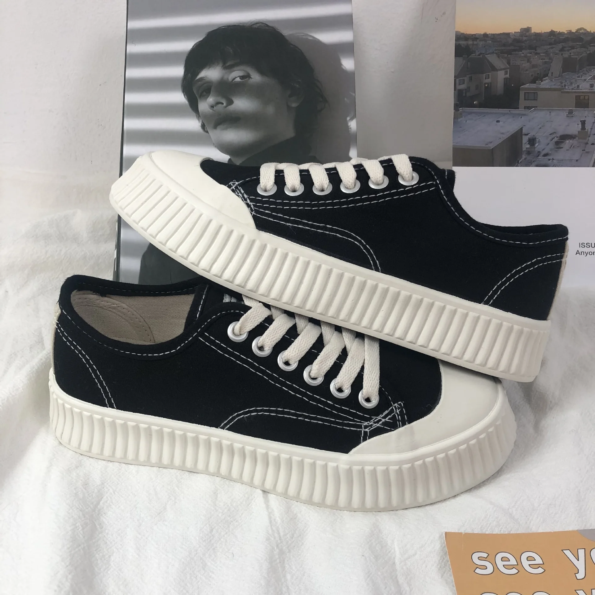 Summer Shoes Ladies Clogs Platform Round Toe Espadrilles For Women Shallow Mouth Casual Female Sneakers All-Match Modis 2021 Cre
Summer Shoes Ladies Clogs Platform Round Toe Espadrilles For Women Shallow Mouth Casual Female Sneakers All-Match Modis 2021 Cre