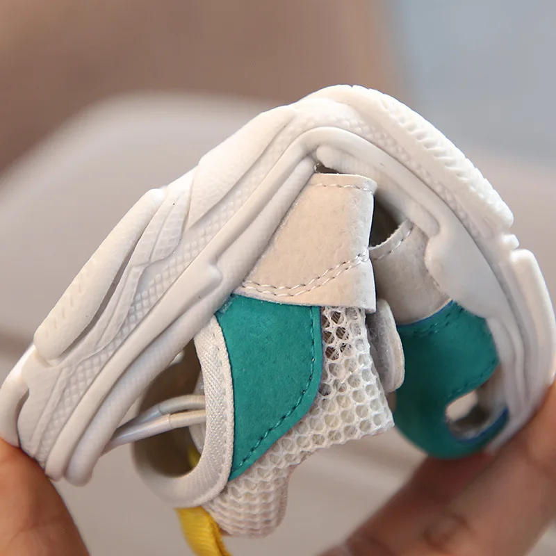 Children's Sandals 2021 Summer Children Sports Girls Non-slip Beach Shoes Tide Soft Bottom Boys Middle And Small Sneakers
Children's Sandals 2021 Summer Children Sports Girls Non-slip Beach Shoes Tide Soft Bottom Boys Middle And Small Sneakers