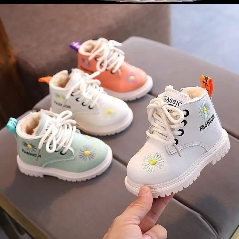 1-6 Years Winter Children Shoes Toddler Boy Boots Kids Martin Boots New Snow Boots For Girl Leather Plush Warm Baby Casual Shoes
1-6 Years Winter Children Shoes Toddler Boy Boots Kids Martin Boots New Snow Boots For Girl Leather Plush Warm Baby Casual Shoes