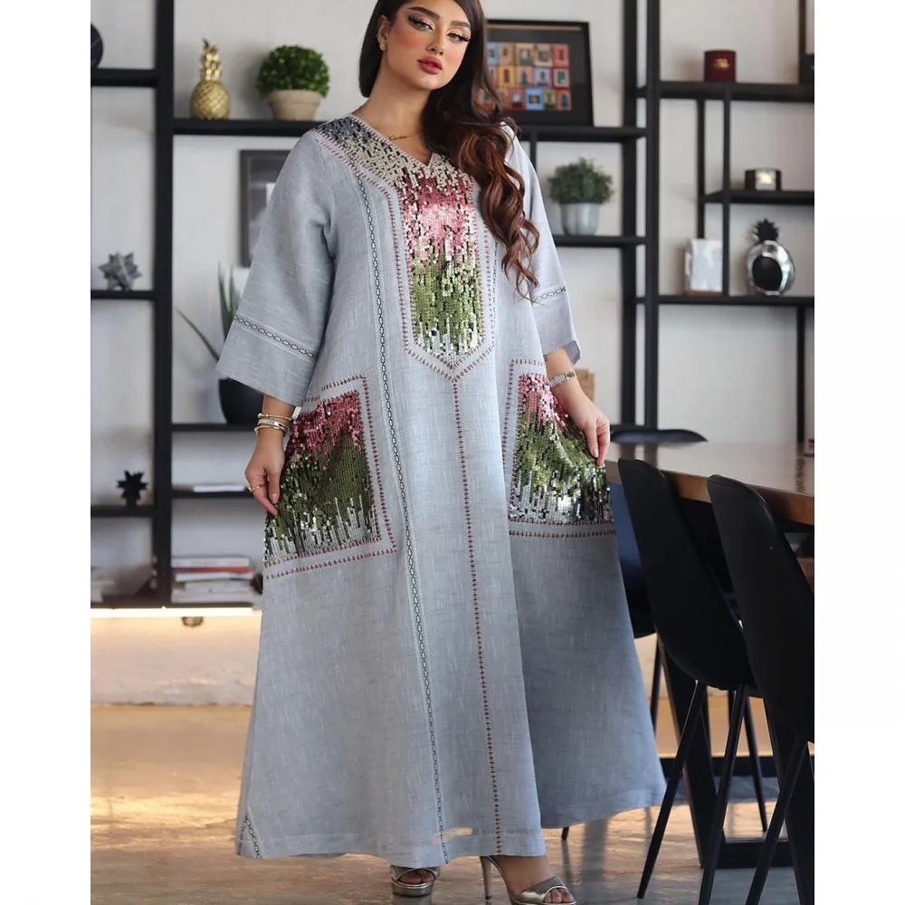Muslim Turkish Ladies Long Skirt Middle East Sequins Embroidered Long Sleeve Dress 2021spring And Autumn New Leisure Dubai Abaya
Muslim Turkish Ladies Long Skirt Middle East Sequins Embroidered Long Sleeve Dress 2021spring And Autumn New Leisure Dubai Abaya