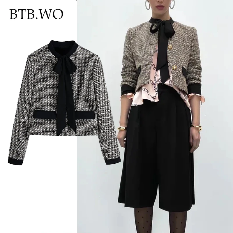 Women Fashion With Bow Tied Tweed Blazer Coat Vintage Long Sleeve Female Outerwear Chic Veste Femme
Women Fashion With Bow Tied Tweed Blazer Coat Vintage Long Sleeve Female Outerwear Chic Veste Femme