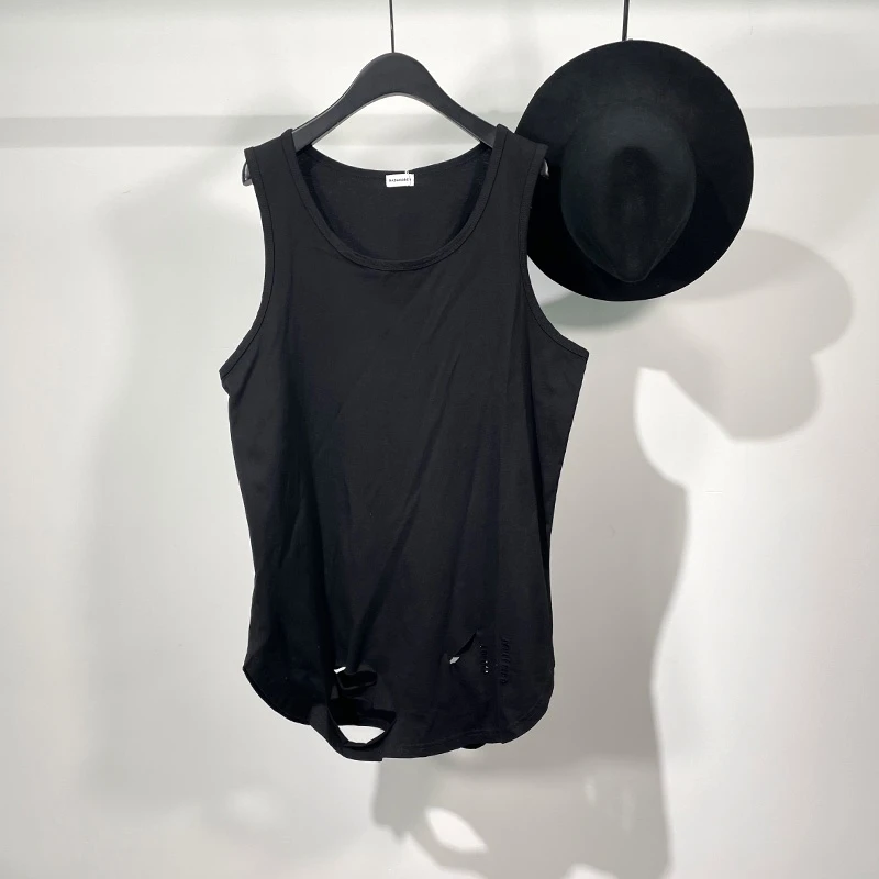 Men's Sleeveless Vest Summer New Dark Round Collar Simple Broken Hole Design Fashionable Male Hip Hop Loose Casual T-Shirt
Men's Sleeveless Vest Summer New Dark Round Collar Simple Broken Hole Design Fashionable Male Hip Hop Loose Casual T-Shirt