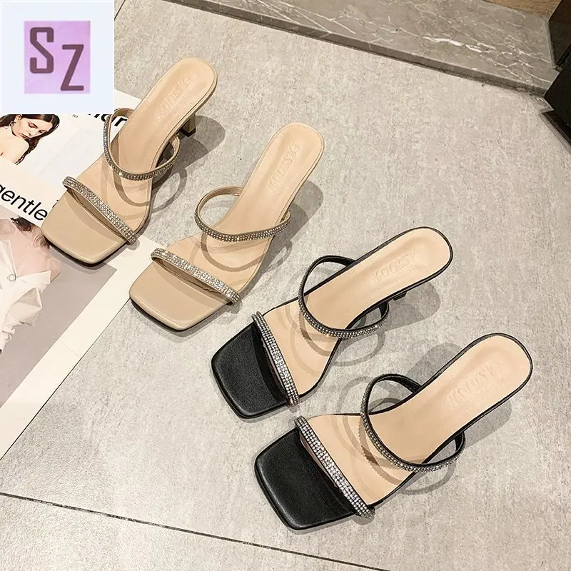 311 2021 Trend Couple Flat Shoes Luxury Brand Designer Men and Women Flat Shoes Designer One-step Women's Shoes
311 2021 Trend Couple Flat Shoes Luxury Brand Designer Men and Women Flat Shoes Designer One-step Women's Shoes