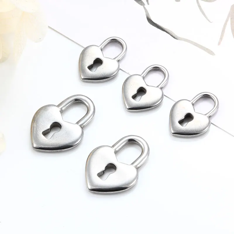 Stainless Steel Key Hollow Lock Pendant Vintage Heart Keys Locks Charms Pendants For Jewelry Making Diy Necklace Bracelet Crafts 
Stainless Steel Key Hollow Lock Pendant Vintage Heart Keys Locks Charms Pendants For Jewelry Making Diy Necklace Bracelet Crafts