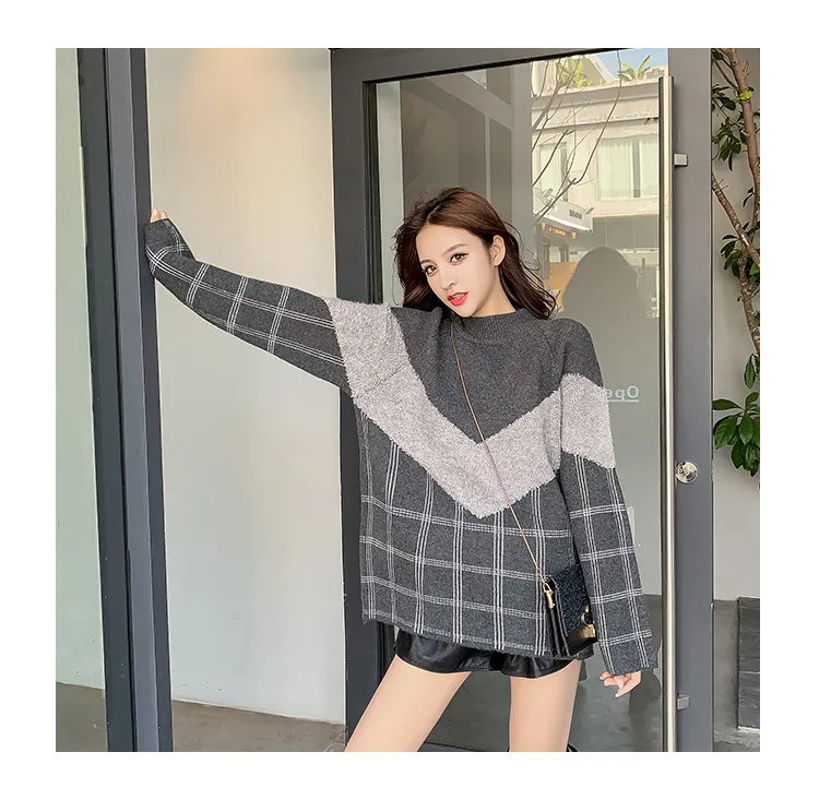 2019 new winter sweater women knitted sweater mid-length plaid stitching V sweater winter clothes women korean sweater Hot sale
2019 new winter sweater women knitted sweater mid-length plaid stitching V sweater winter clothes women korean sweater Hot sale