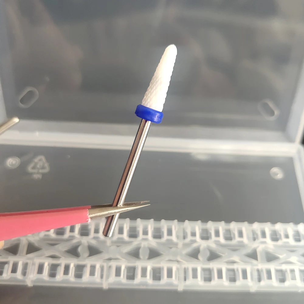Easy Nail Ceramic Nail Drill Bit 3/32" Rotary Cuticle Clean Burr Bits For Manicure Electric Drill Accessory Nail Beauty Tools
Easy Nail Ceramic Nail Drill Bit 3/32" Rotary Cuticle Clean Burr Bits For Manicure Electric Drill Accessory Nail Beauty Tools