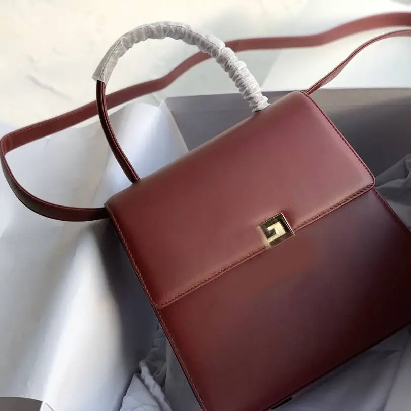 Branded Women's Shoulder Bags 2021 Genuine leather Shoulder Purses bolsos Handbag Women Bags Ladies messenger Bag big capacity
Branded Women's Shoulder Bags 2021 Genuine leather Shoulder Purses bolsos Handbag Women Bags Ladies messenger Bag big capacity
