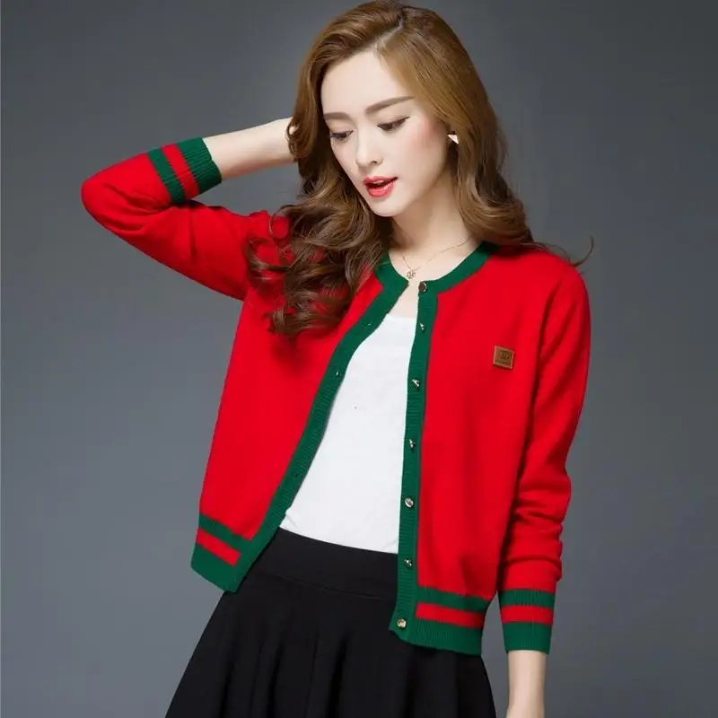 Women's Knitted Cardigan Contrast Color Round Collar Thin Short Sweater Wholesale Spring Autumn 2021 New Fashion Female Clothing
Women's Knitted Cardigan Contrast Color Round Collar Thin Short Sweater Wholesale Spring Autumn 2021 New Fashion Female Clothing