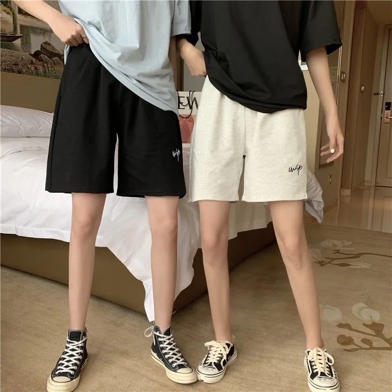 Shorts Women Summer Loose Solid Embroidery BF Wide-leg Knee-length Harajuku Casual Simple Ins Trendy All-match Students Chic
Shorts Women Summer Loose Solid Embroidery BF Wide-leg Knee-length Harajuku Casual Simple Ins Trendy All-match Students Chic