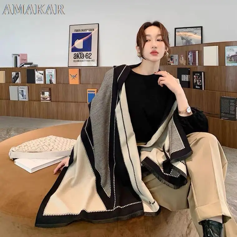 Women cashmere scarf autumn and winter Long scarf V-shaped color matching warm thick shawl Pashmina
Women cashmere scarf autumn and winter Long scarf V-shaped color matching warm thick shawl Pashmina