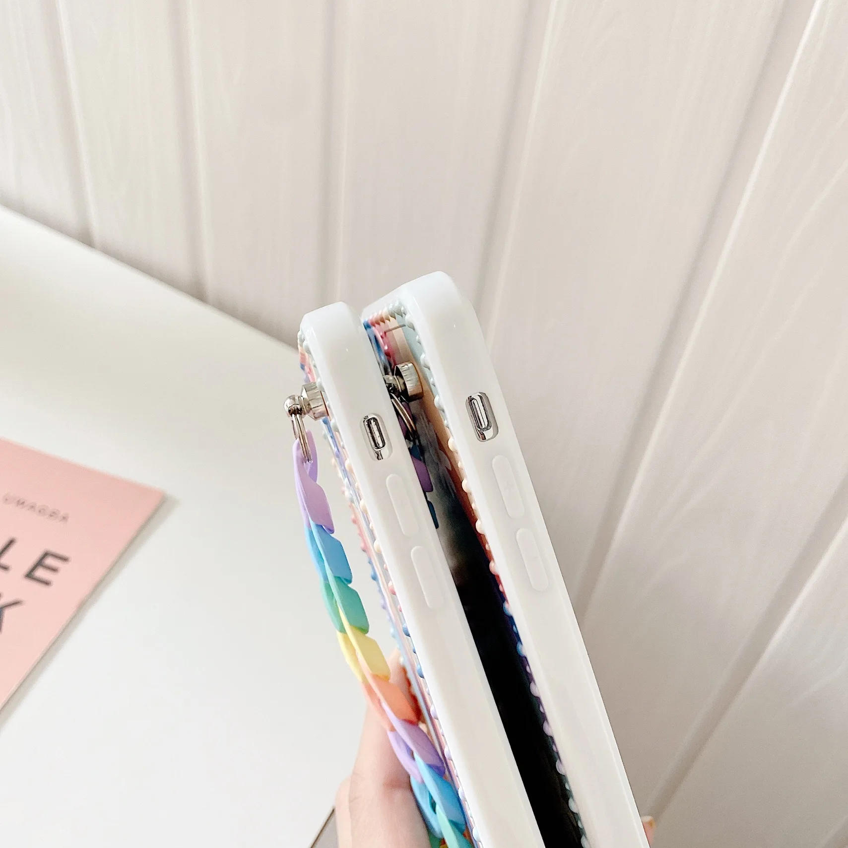 Korean Rainbow Chain Bracelet Phone Case for iphone 12 Pro mini 11promax XS XR 7 8 Plus Colorful Chain Daisy Graffiti Back Cover
Korean Rainbow Chain Bracelet Phone Case for iphone 12 Pro mini 11promax XS XR 7 8 Plus Colorful Chain Daisy Graffiti Back Cover