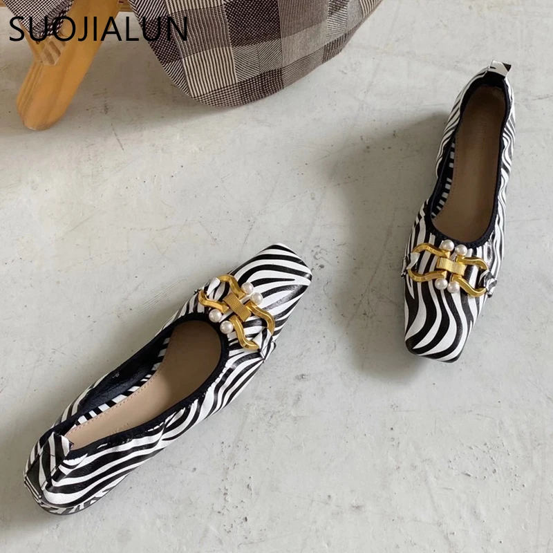 SUOJIALUN 2021 New Brand Women Flat Shoes Square Toe Vintag Slip On Ballerina Shallow Ballet Flat Loafer Shoes Stone Pattern Mu
SUOJIALUN 2021 New Brand Women Flat Shoes Square Toe Vintag Slip On Ballerina Shallow Ballet Flat Loafer Shoes Stone Pattern Mu