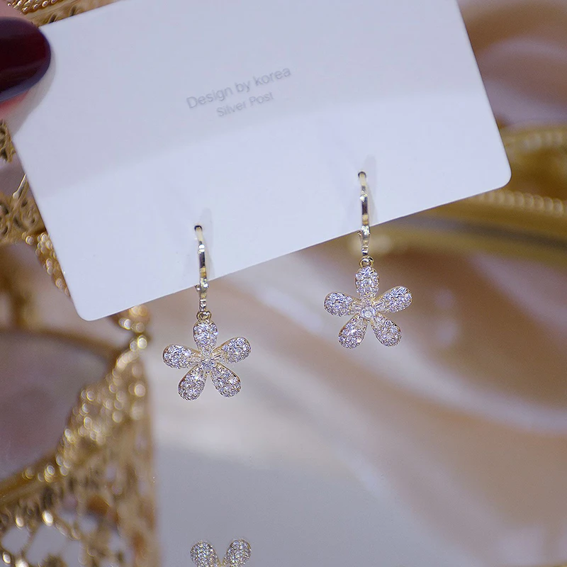 YDL Luxury Shine Gold Flower Earring for Women Zircon Simple Cute Starfish Drop Earring Wedding Birthday Jewelry Gift
YDL Luxury Shine Gold Flower Earring for Women Zircon Simple Cute Starfish Drop Earring Wedding Birthday Jewelry Gift