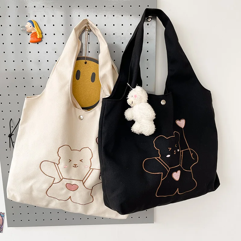 Casual Canvas Handbag Totes for Women Embroidery Shoulder Bag Large Capacity Ladies Bag Cute Bear Shopping Pack Book Pouch
Casual Canvas Handbag Totes for Women Embroidery Shoulder Bag Large Capacity Ladies Bag Cute Bear Shopping Pack Book Pouch