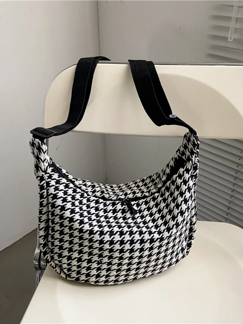 Ins Net Red Plaid Messenger Bag Female 2021 Summer New Japanese Fresh Western Style Cute Student Shoulder Bag
Ins Net Red Plaid Messenger Bag Female 2021 Summer New Japanese Fresh Western Style Cute Student Shoulder Bag