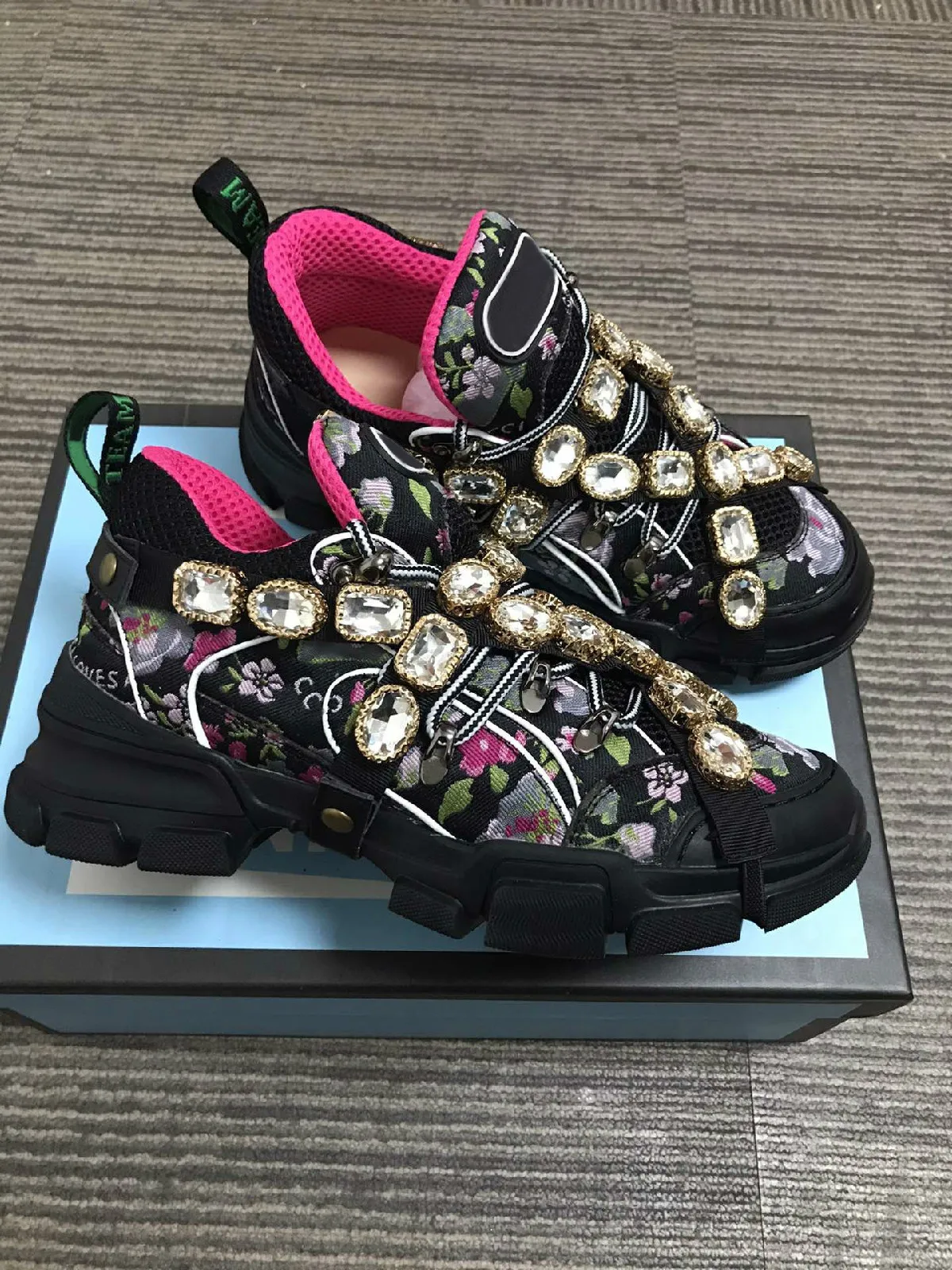 OLOMLB Women's Runway Sneaker Printed Floral Rhinestones Diamond Real Leather Nightclub New Shoes Casual Lace Up Plus Size
OLOMLB Women's Runway Sneaker Printed Floral Rhinestones Diamond Real Leather Nightclub New Shoes Casual Lace Up Plus Size