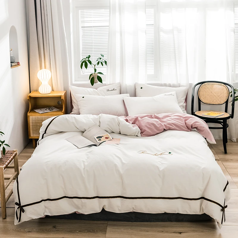 Queen Size Bedding Sets Cotton Fitted Sheet Simple Modern Luxury Home Bedding Sets Nordic Juego De Cama Household Goods DG50BS
Queen Size Bedding Sets Cotton Fitted Sheet Simple Modern Luxury Home Bedding Sets Nordic Juego De Cama Household Goods DG50BS