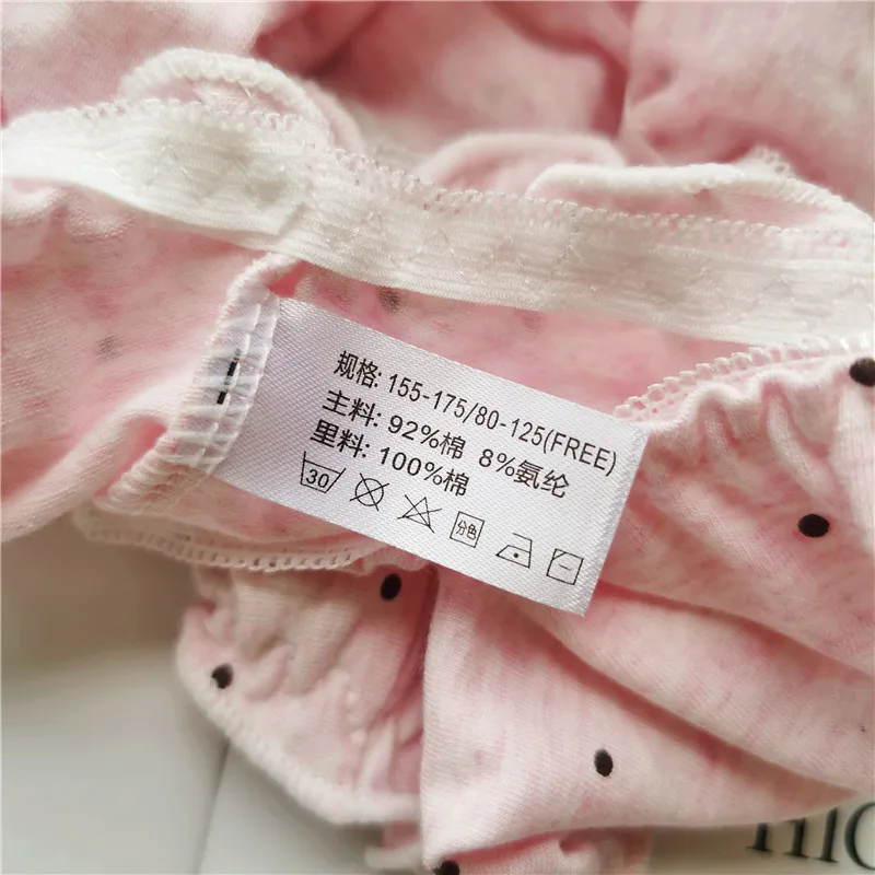 Japanese Style Cotton Underwear Cute Wave Point Cartoon Pig Big Ear Women Briefs Fashion Low Waist Pantie Sexy Female Lingerie
Japanese Style Cotton Underwear Cute Wave Point Cartoon Pig Big Ear Women Briefs Fashion Low Waist Pantie Sexy Female Lingerie