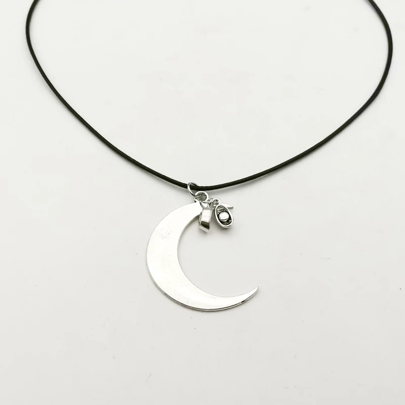 Hot Moon Ingot Pendant Necklace Charm Jewelry Accessories Chinese Style Cute Ingot Collar Hip Hop Necklace Wicca Hmong
Hot Moon Ingot Pendant Necklace Charm Jewelry Accessories Chinese Style Cute Ingot Collar Hip Hop Necklace Wicca Hmong
