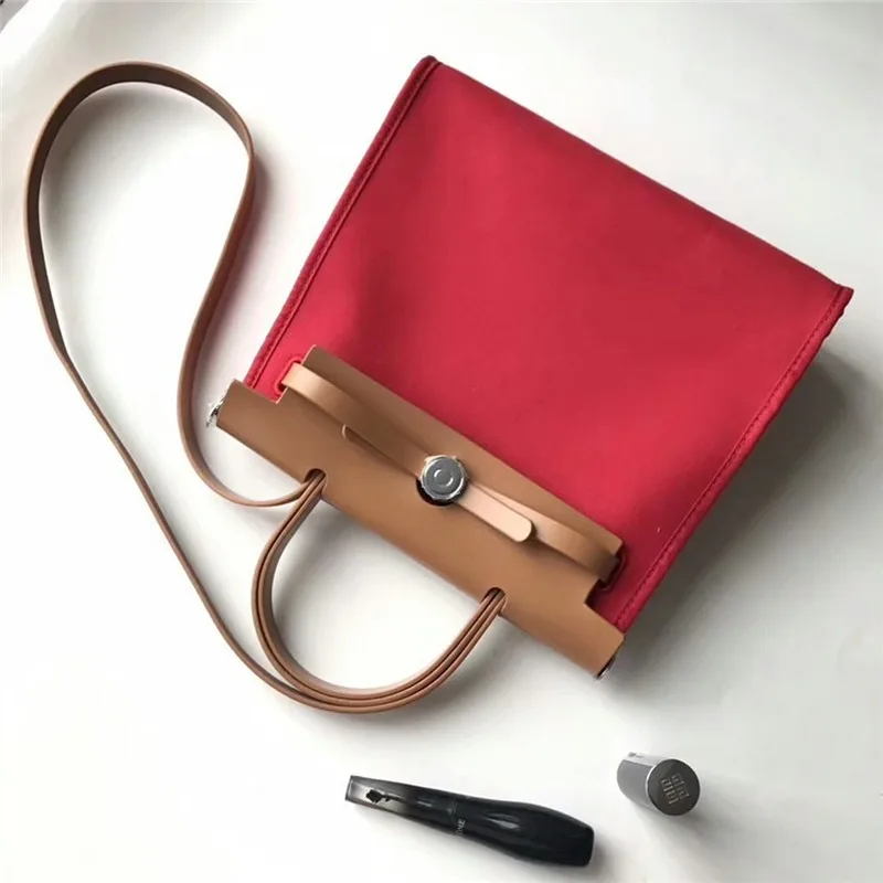 Free Shipping Women's Bags Fashion Style Leather Shoulder Bags Diagonal Bags Trend All-match Casual Leather Ladies Bags
Free Shipping Women's Bags Fashion Style Leather Shoulder Bags Diagonal Bags Trend All-match Casual Leather Ladies Bags
