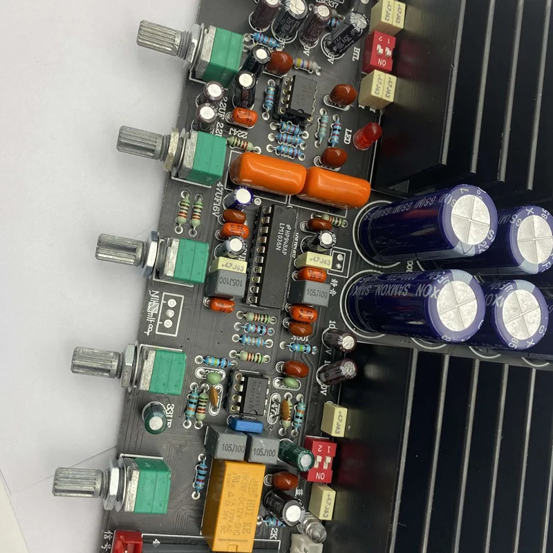 Audio Amplifier TDA8954TH 2.1 Bluetooth HIFi Digital Amplifier Board Class D Predecessor Amp 210W X2 LM1036 + NE5532
Audio Amplifier TDA8954TH 2.1 Bluetooth HIFi Digital Amplifier Board Class D Predecessor Amp 210W X2 LM1036 + NE5532