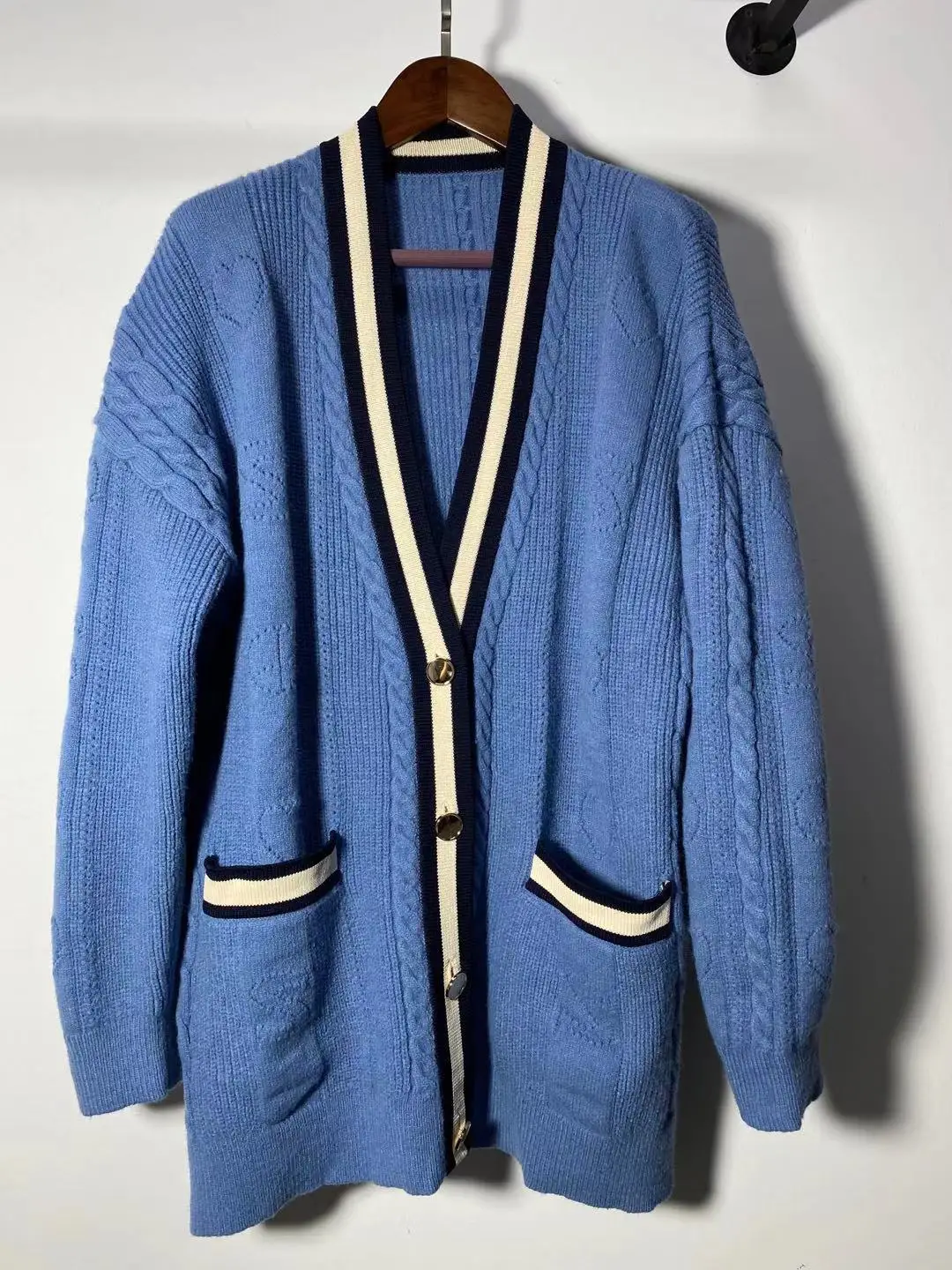 Women's Blue Knit Cardigan V-Neck Single Breasted Hollow Out Long Sleeve Autumn Winter 2021 Ladies Loose Sweater
Women's Blue Knit Cardigan V-Neck Single Breasted Hollow Out Long Sleeve Autumn Winter 2021 Ladies Loose Sweater