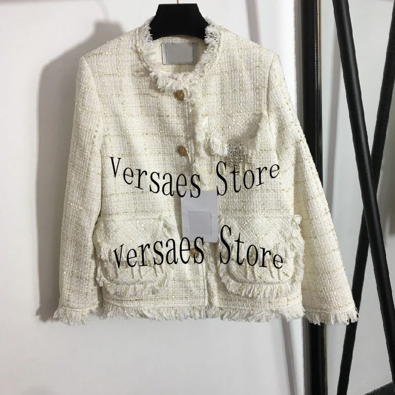 2021 luxury design tassel Nail Drill Brooch fashion pearl pocket temperament bright silk blended tweed coat elegant women's coat
2021 luxury design tassel Nail Drill Brooch fashion pearl pocket temperament bright silk blended tweed coat elegant women's coat