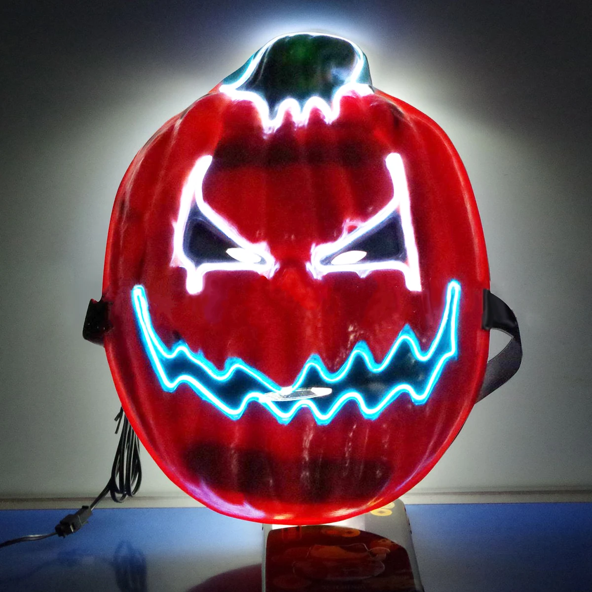 2019 Halloween Mask LED Mask Light Up Party Masks Neon Mask Cosplay Mascara Horror Glow Glow-in-Dark Dark Scary Pumpkin Mask 
2019 Halloween Mask LED Mask Light Up Party Masks Neon Mask Cosplay Mascara Horror Glow Glow-in-Dark Dark Scary Pumpkin Mask
