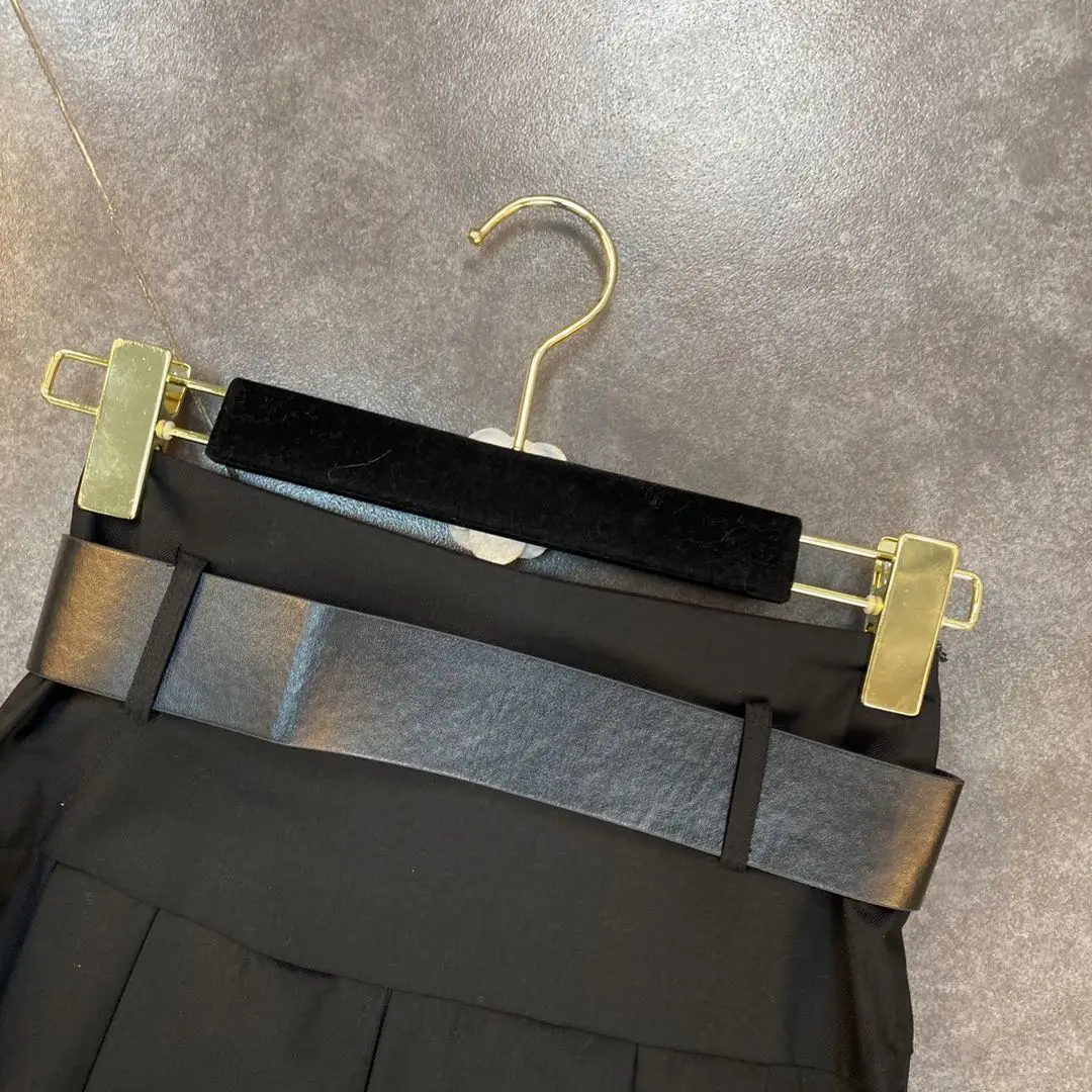 ZCSMLL black women skirts Spring belt waist pleated with leak-proof pants Iins wind was thin and tall skirt 2021 Summer
ZCSMLL black women skirts Spring belt waist pleated with leak-proof pants Iins wind was thin and tall skirt 2021 Summer