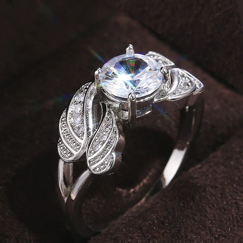JK Luxury Silver Color Stylish Women Rings Wedding Anniversary Gift for Wife Brilliant Cubic Zirconia Female Fashion Jewelry
JK Luxury Silver Color Stylish Women Rings Wedding Anniversary Gift for Wife Brilliant Cubic Zirconia Female Fashion Jewelry