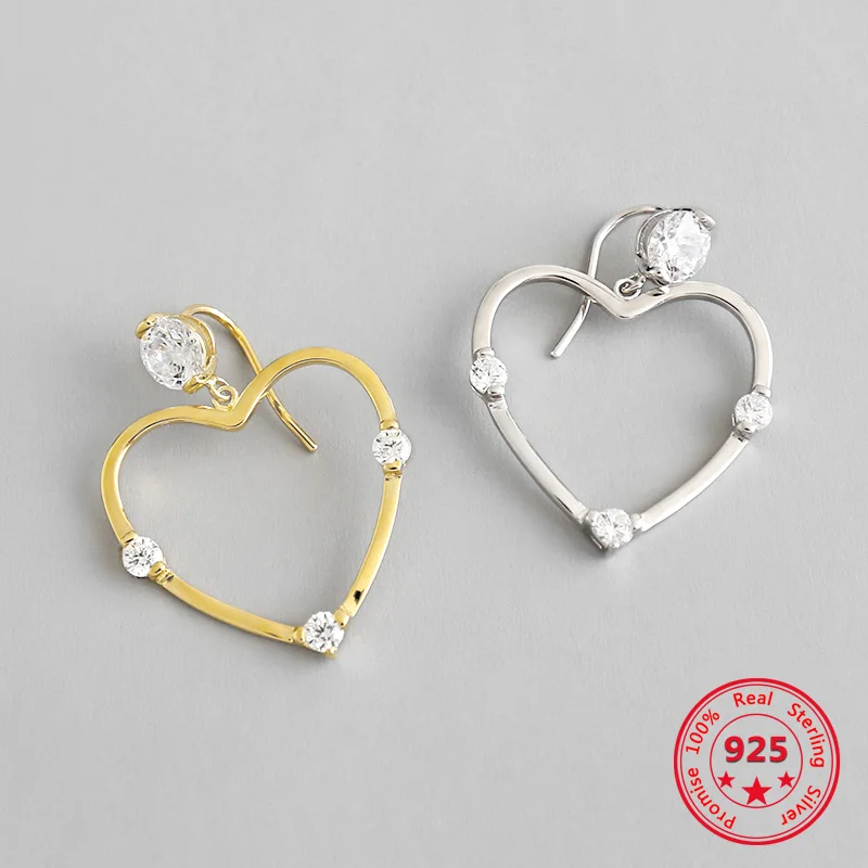 BITWBI 925 Sterling Silver Simple Heart Shaped Zircon Earring for Women Bridal Wedding Vintage Charm Earring
BITWBI 925 Sterling Silver Simple Heart Shaped Zircon Earring for Women Bridal Wedding Vintage Charm Earring