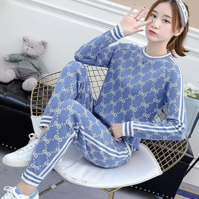 Leisure sports suit women's spring dress 2020 new fashion knitting suit women's two piece Leggings
Leisure sports suit women's spring dress 2020 new fashion knitting suit women's two piece Leggings