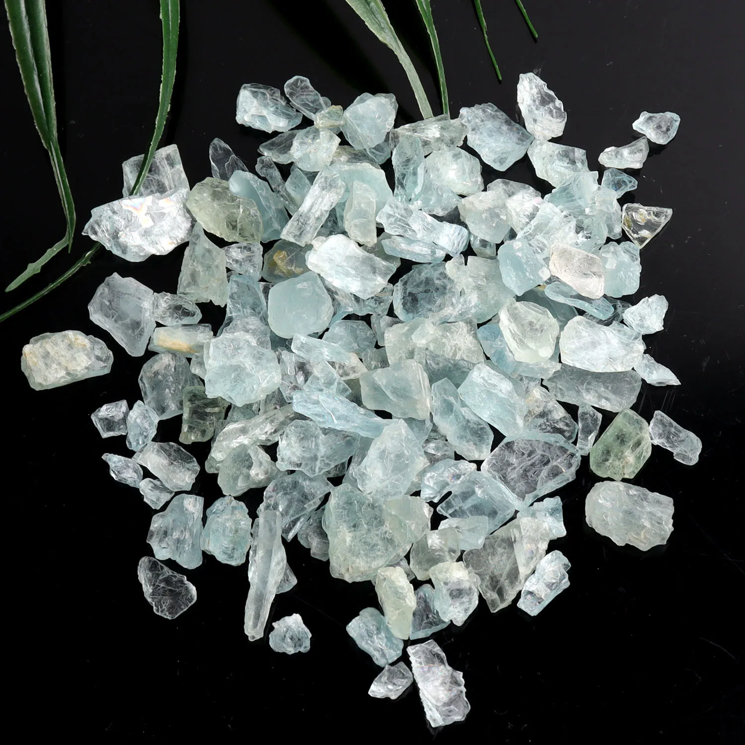 100g Natural Blue Aquamarine Chips Raw Crushed Semi-precious Stone Gems Healing Specimen Minerals Crystal Decoration Aquarium
100g Natural Blue Aquamarine Chips Raw Crushed Semi-precious Stone Gems Healing Specimen Minerals Crystal Decoration Aquarium