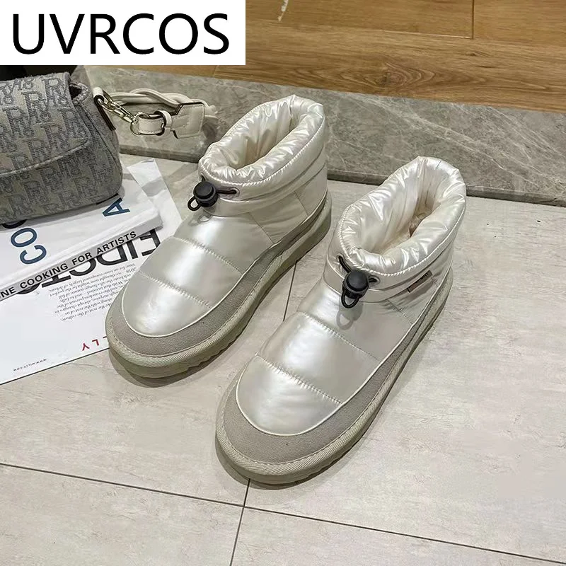 2022 Winter Women Flats Platform Snow Boots Fashion Warm Ankle Non-slip Designer Goth Female Botas Slip-on Casual Mujer Shoes
2022 Winter Women Flats Platform Snow Boots Fashion Warm Ankle Non-slip Designer Goth Female Botas Slip-on Casual Mujer Shoes